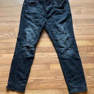 Men's Black Distressed Jeans